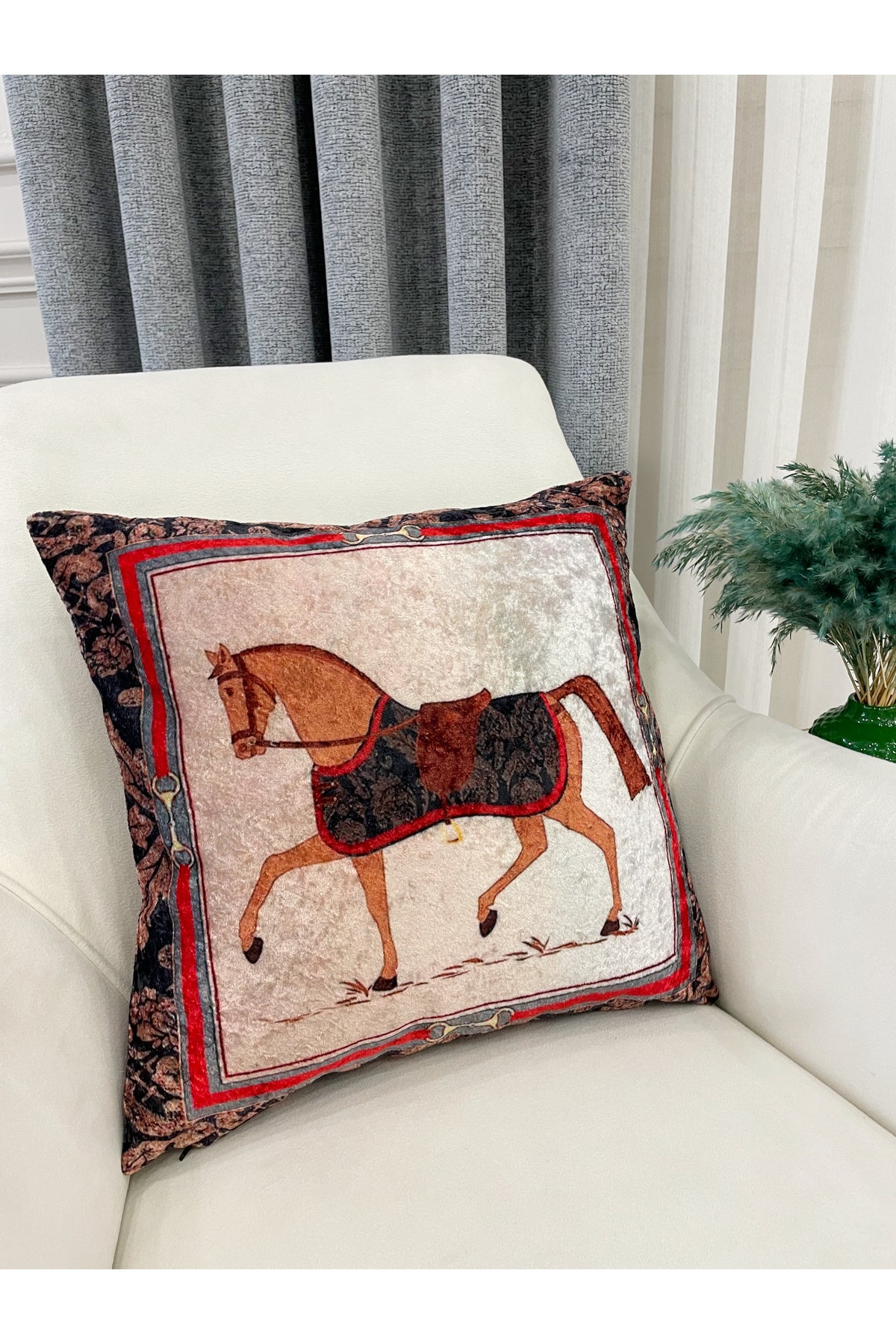 Horse At Desen Kırlent 45x45