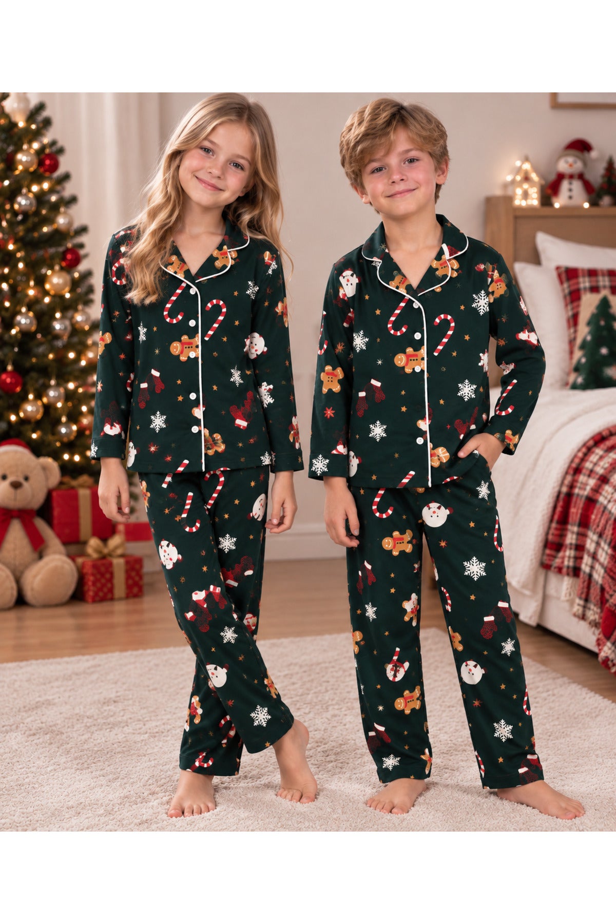 Kız ve erkek çocuk unisex model yılbaşı özel desenli düğmeli uzun kollu pijama takımı