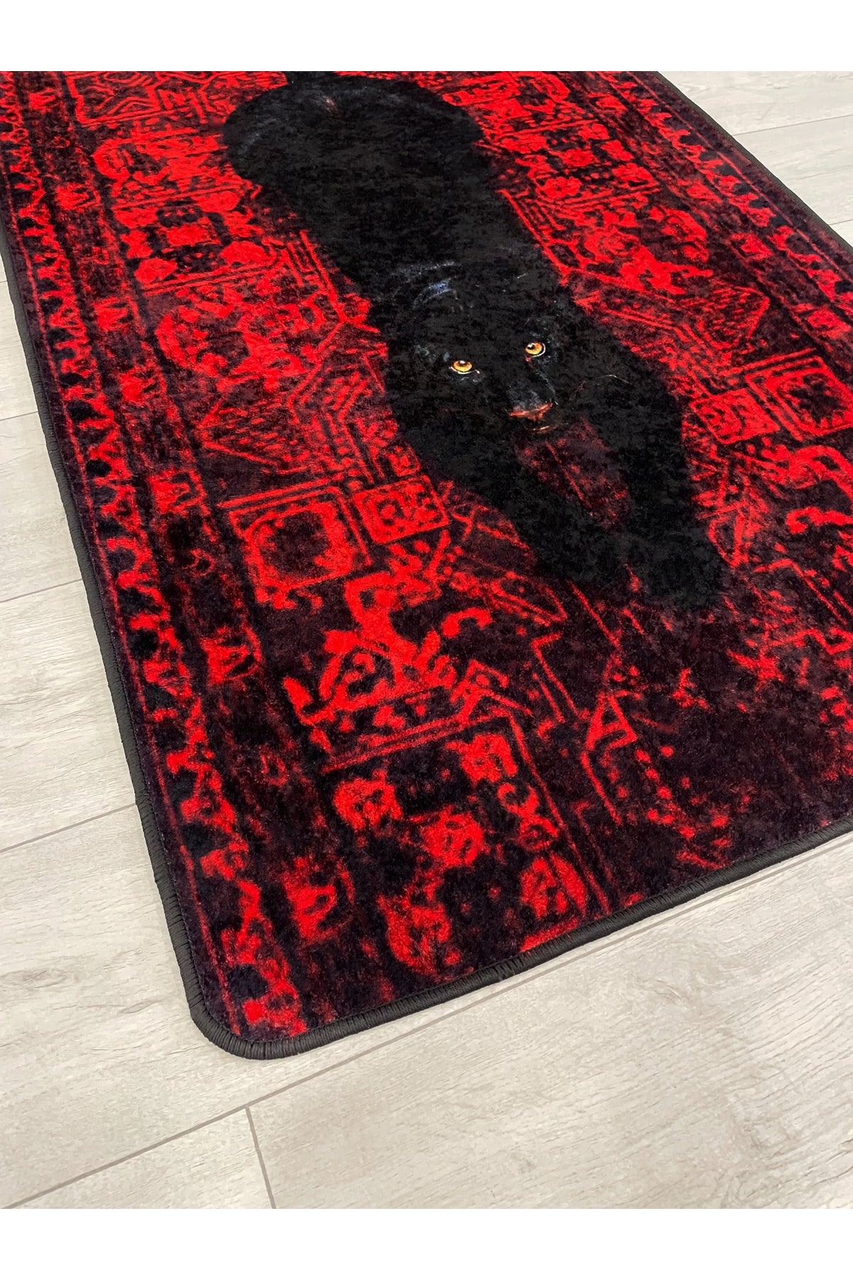 Çita Desenli Kırmızı Dekoratif Lateks Halı