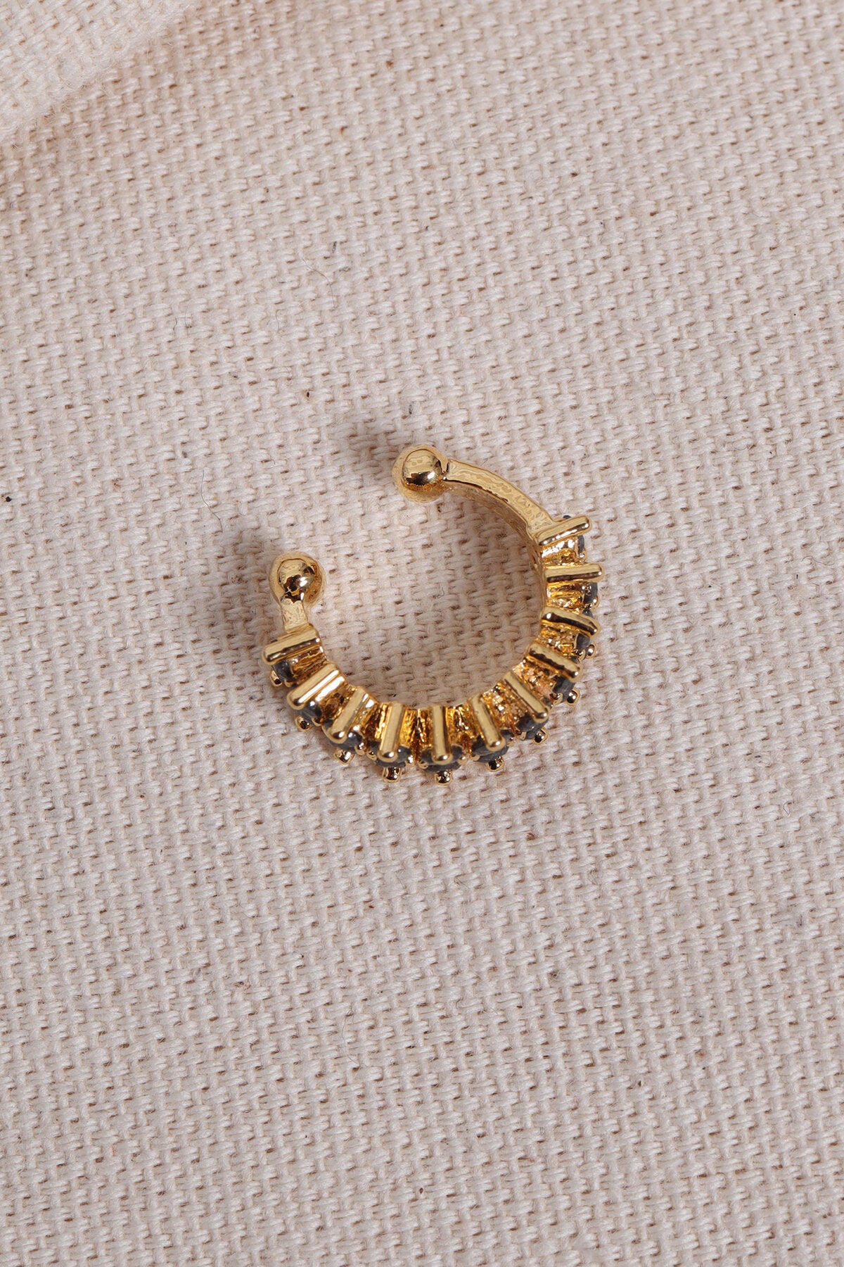 İki Sıralı Yağ Yeşili Taşlı Tek Sıkıştırmalı Gold Kıkırdak Küpe