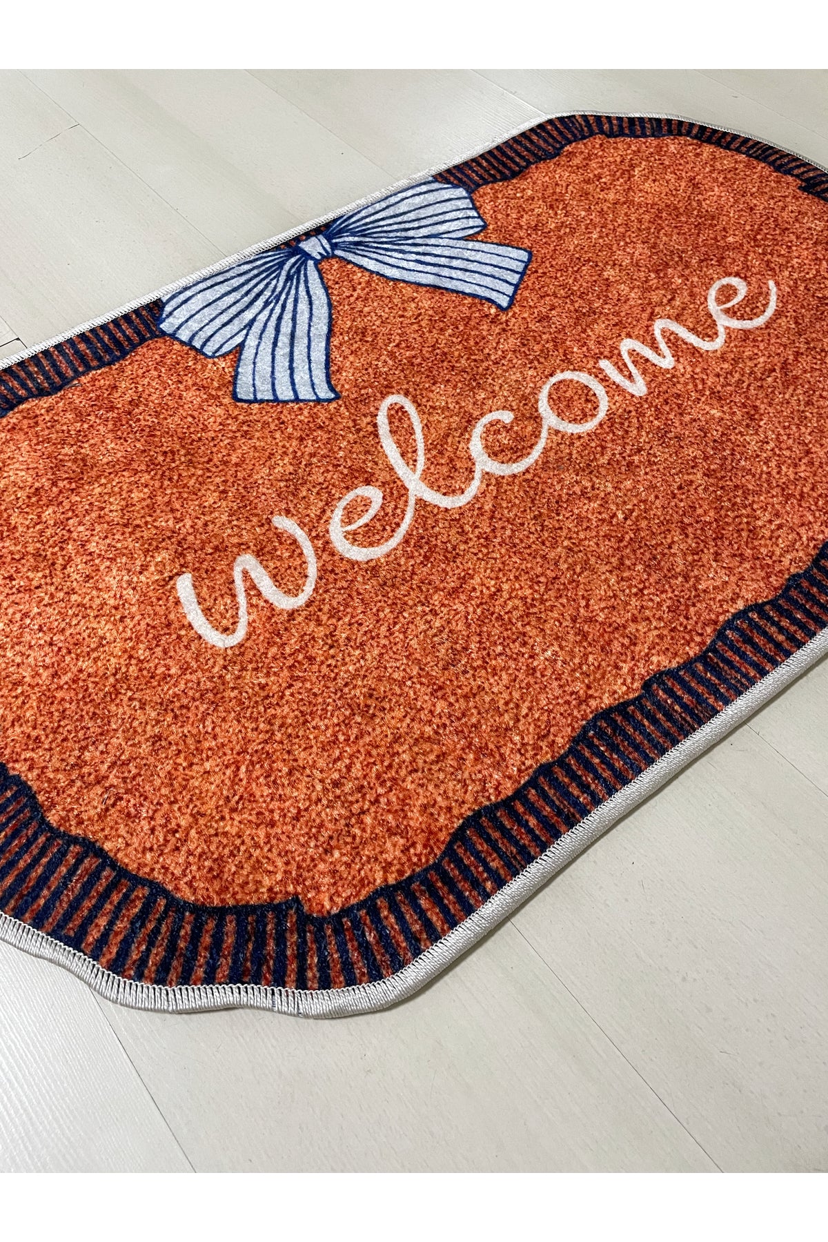 Fiyonk Detaylı Welcome Yazılı Lateks Taban Dekoratif Paspas