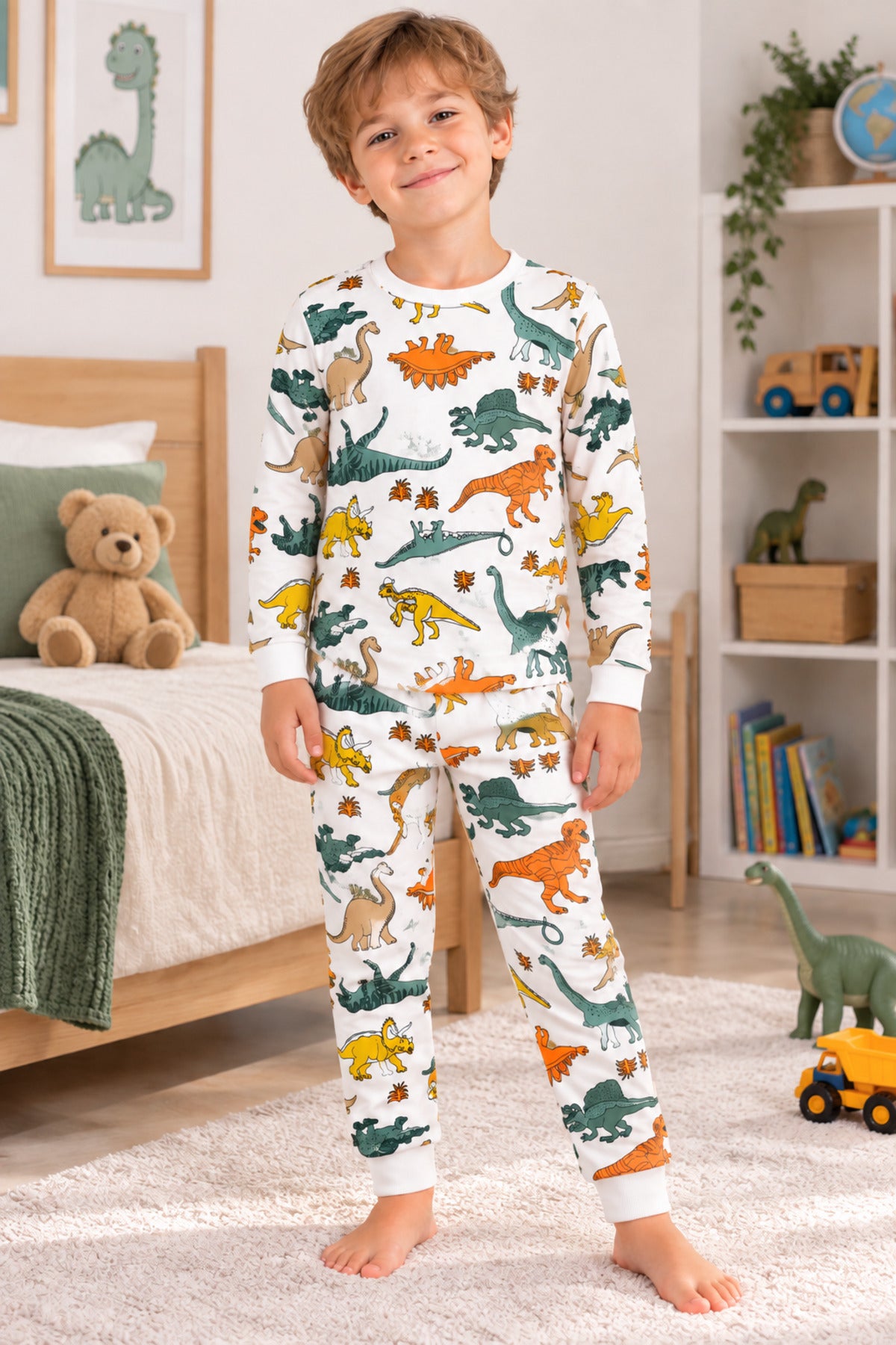 Erkek çocuk %100 pamuklu renkli dinozor desenli uzun kollu pijama takımı