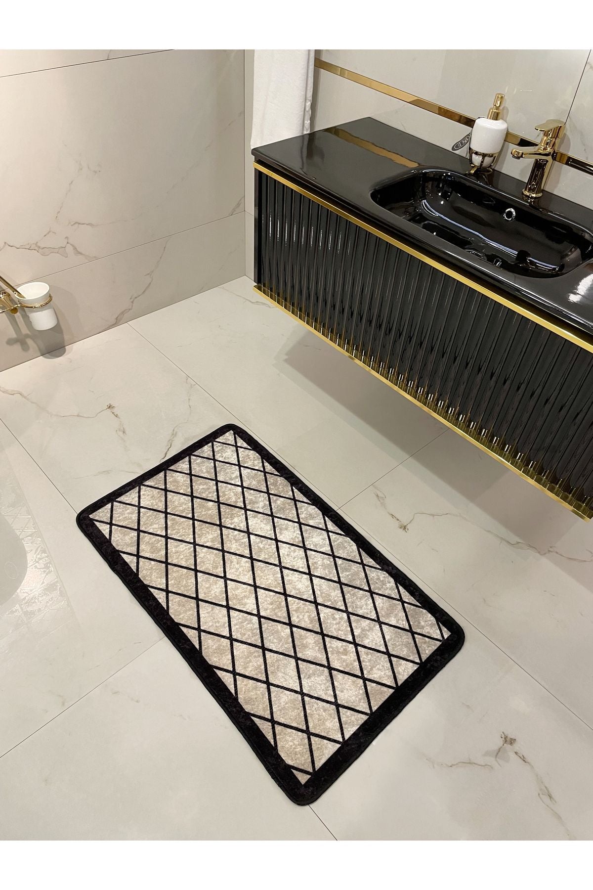 Tekli Geometrik Desen 60x100 Lateks Taban Banyo Paspas - BEJ-SİYAH