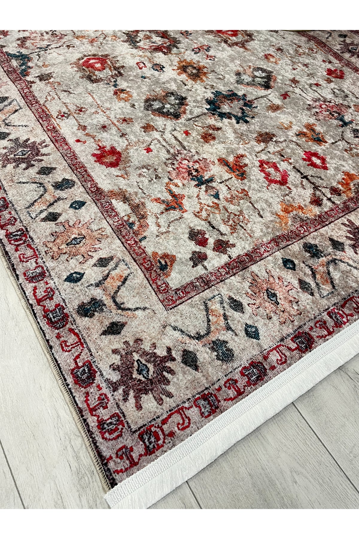Bej RenkVintage Eskitme Görünümlü Lateks Taban Halı