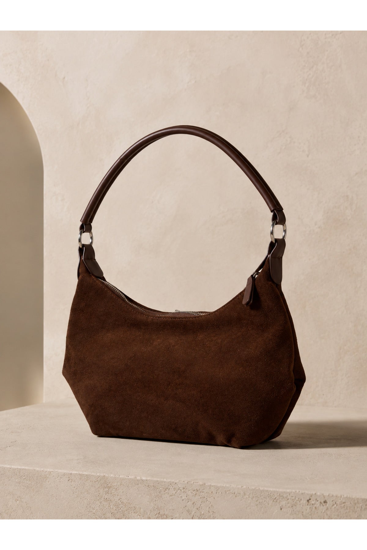 Kadın Taba Süet Görünümlü Kapaklı Çapraz Askılı Çanta 29x20 CNT729