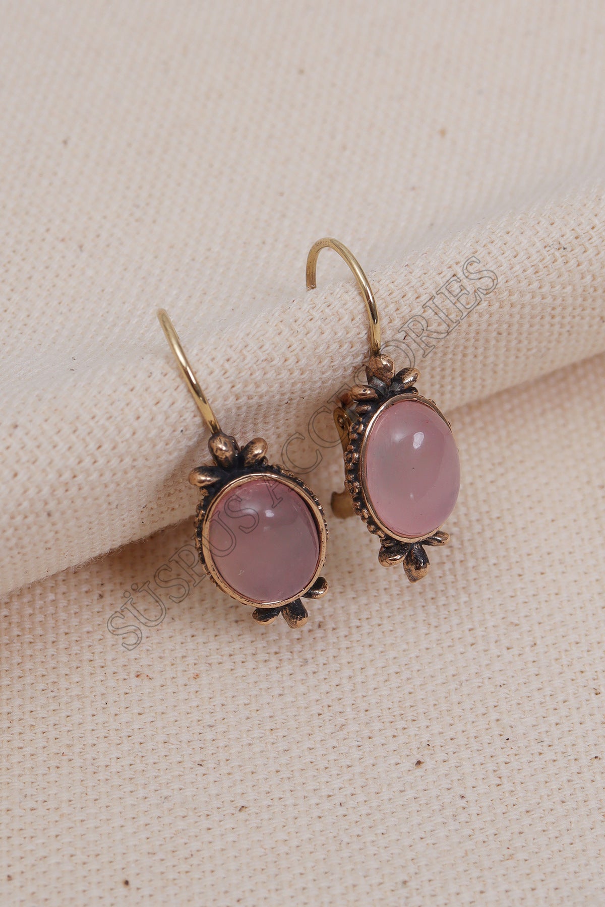 Pembe Kuvars Taşlı Oval Otantik Küpe
