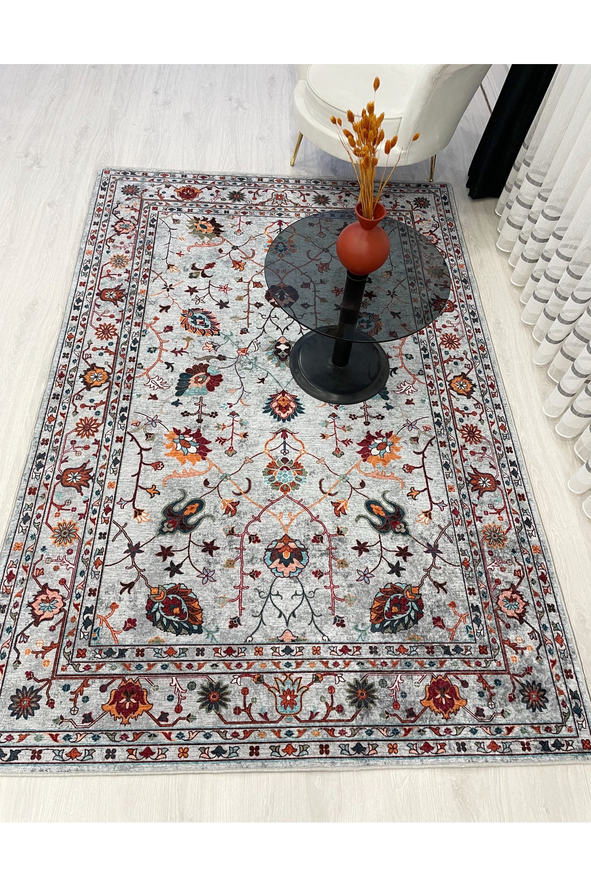 Gri Renk Vintage Çiçekli Oval Lateks Kaymaz Taban Halı