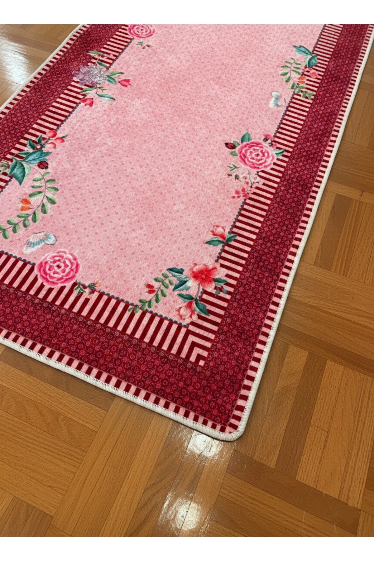 Pip Tarzı Çiçek Desenli Açık Gri Renk Lateks Deri Taban Mutfak Halısı