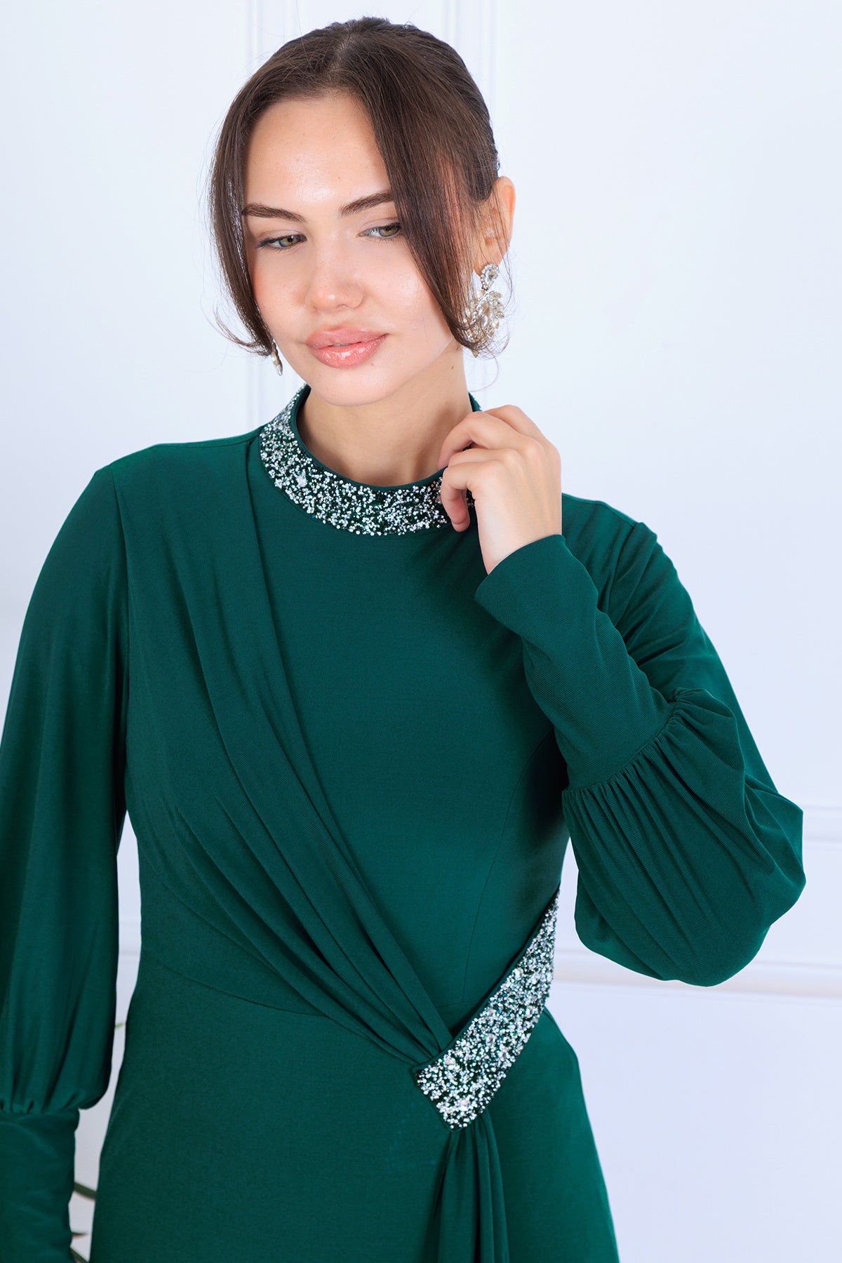 Melisa Taş Ve Sarkaç Detaylı Abiye Elbise