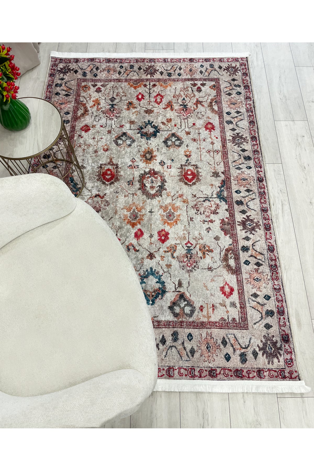 Bej RenkVintage Eskitme Görünümlü Lateks Taban Halı