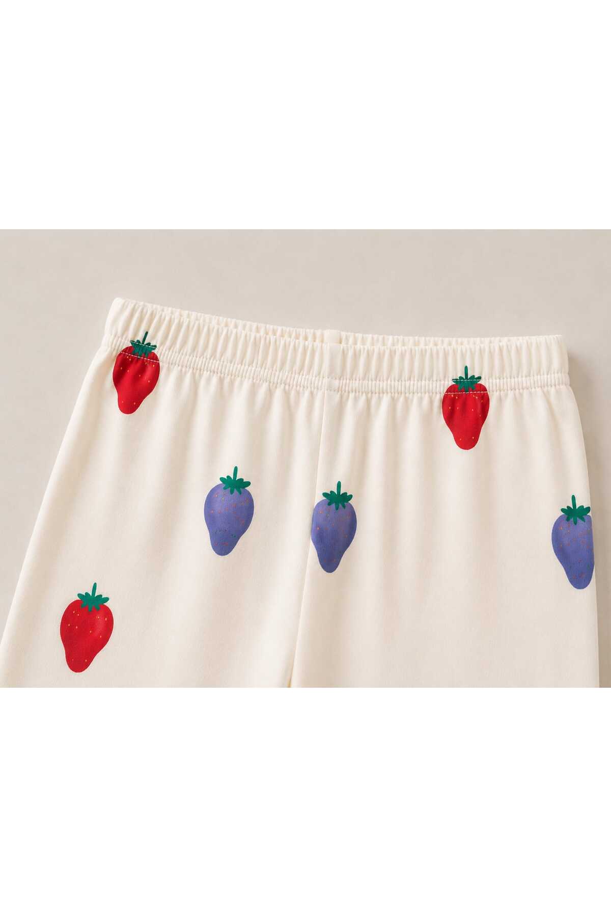 Kız çocuk %100 pamuklu rengarenk çilek desenli uzun kollu pijama takımı