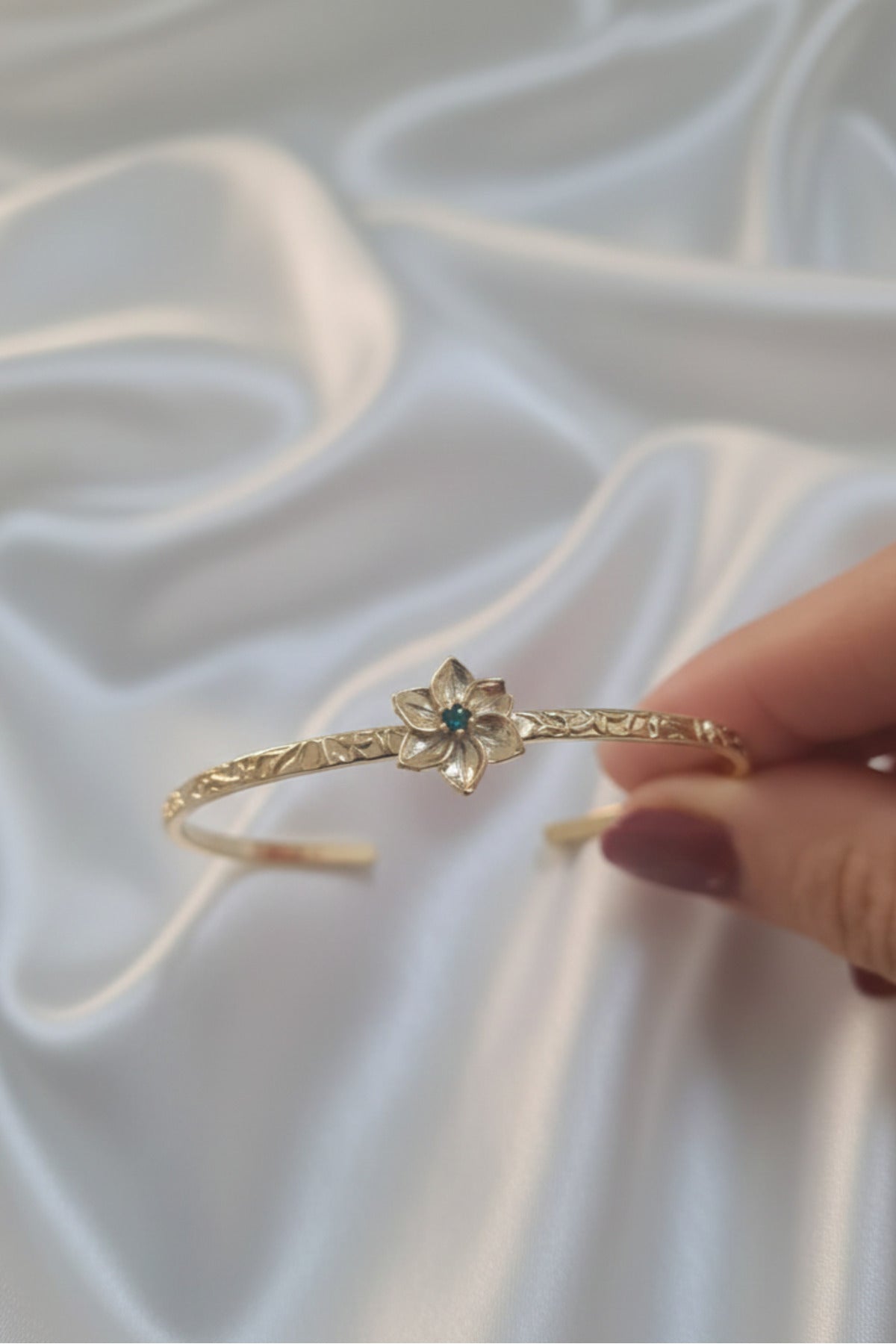 Silver Renk Ayarlanabilir Dövme Kelepçeli Doğum Ayı Çiçeği Bilezik (Şubat)