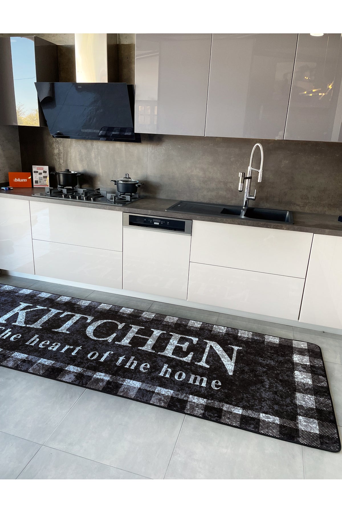 Bej Siyah Kitchen Lateks Deri Taban Mutfak Halısı