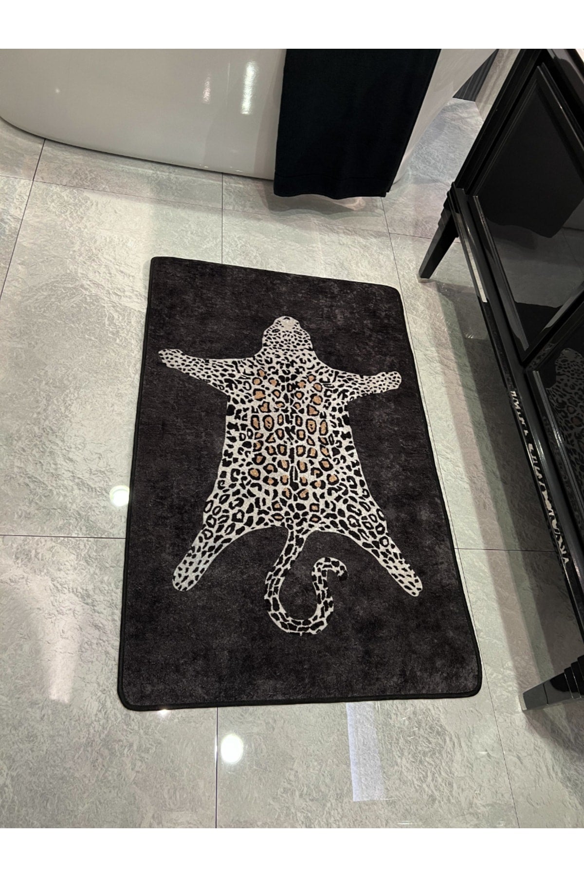 Leopar Desen Yıkanabilir 60x100 Tekli Banyo Paspası - Mor