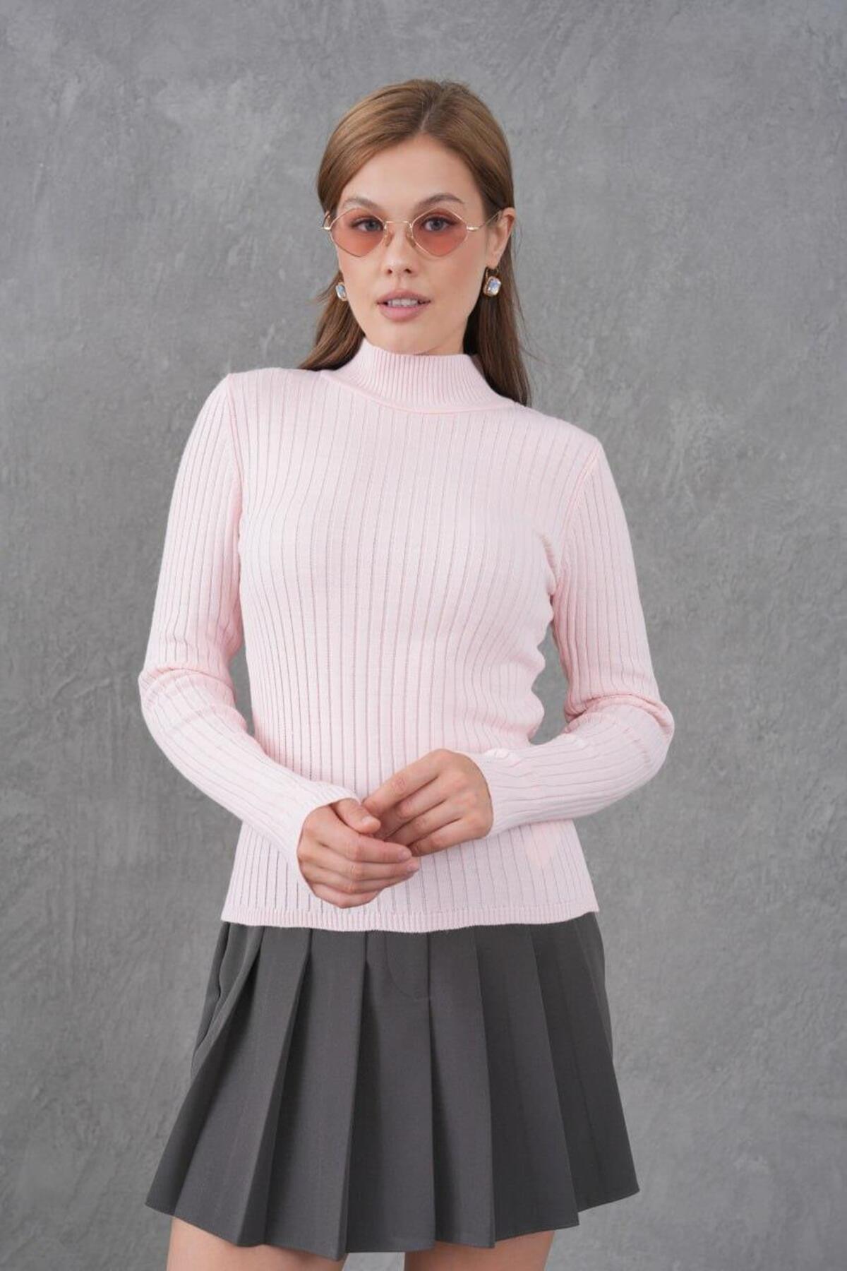 15861-Yarım Balıkçı Yaka Esnek Triko Body