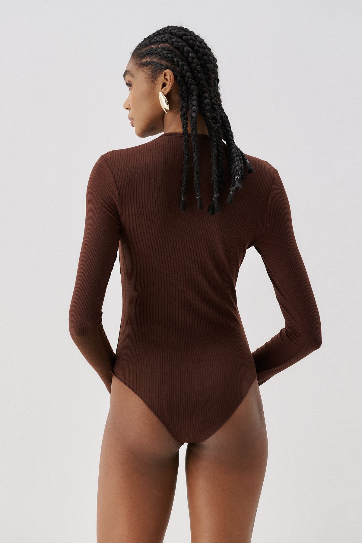 Yaka Dantel Detaylı Çıt Çıtlı Body
