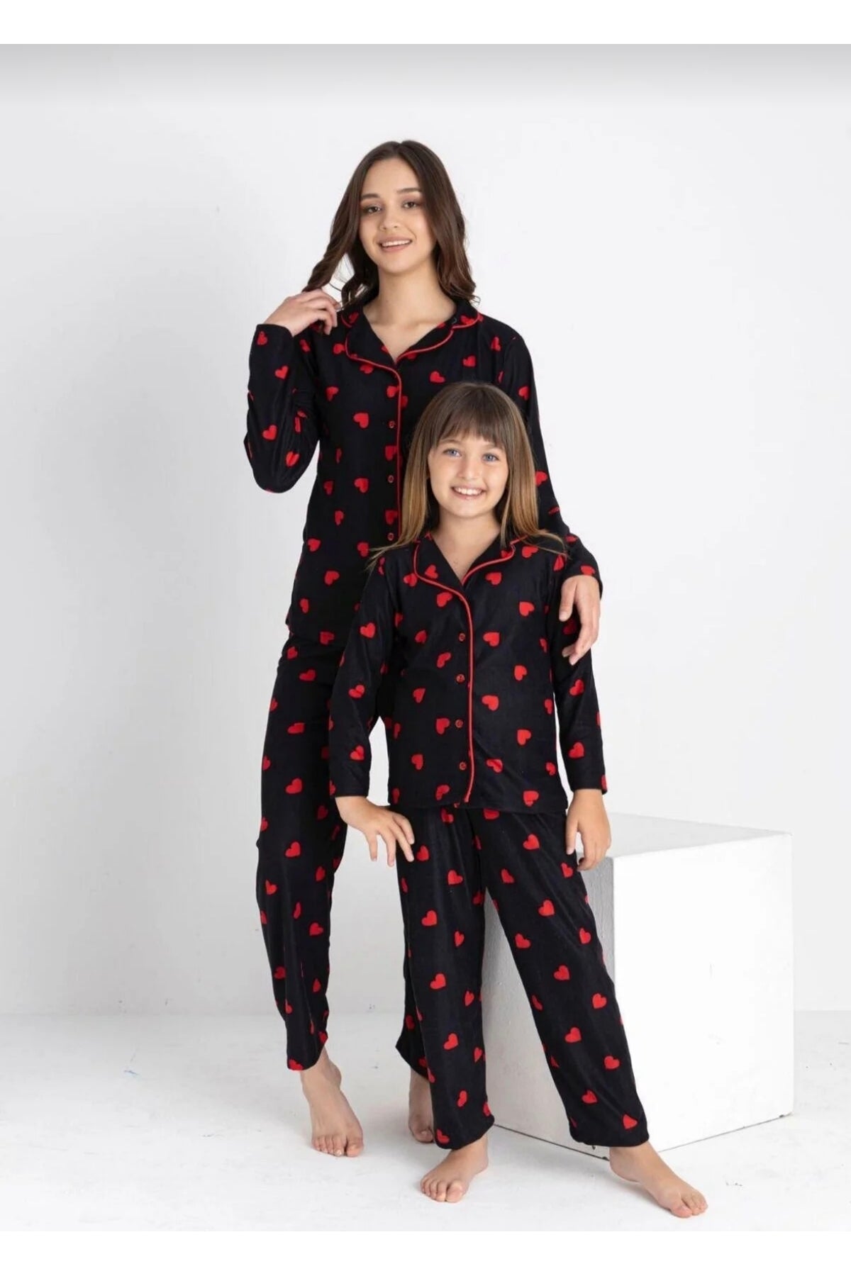PAMUKLU süet boydan düğmeli anne kız pijama takımı (tek takım fiyatıdır)