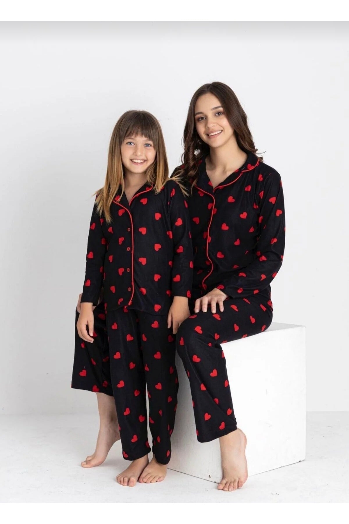 PAMUKLU süet boydan düğmeli anne kız pijama takımı (tek takım fiyatıdır)