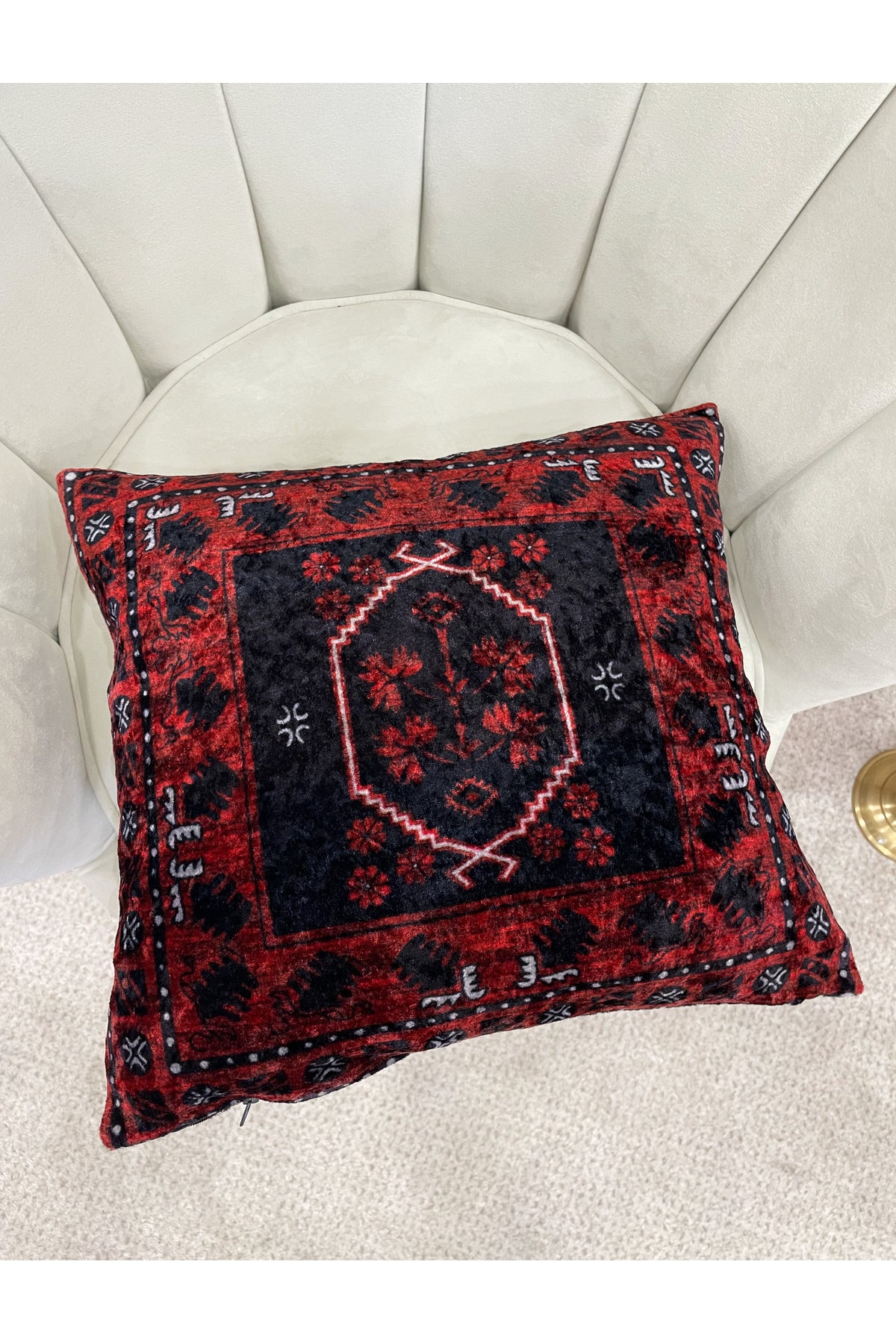 %100 Kadife Kilim Desenli Kırlent Yastık Kılıfı (kırmızı)