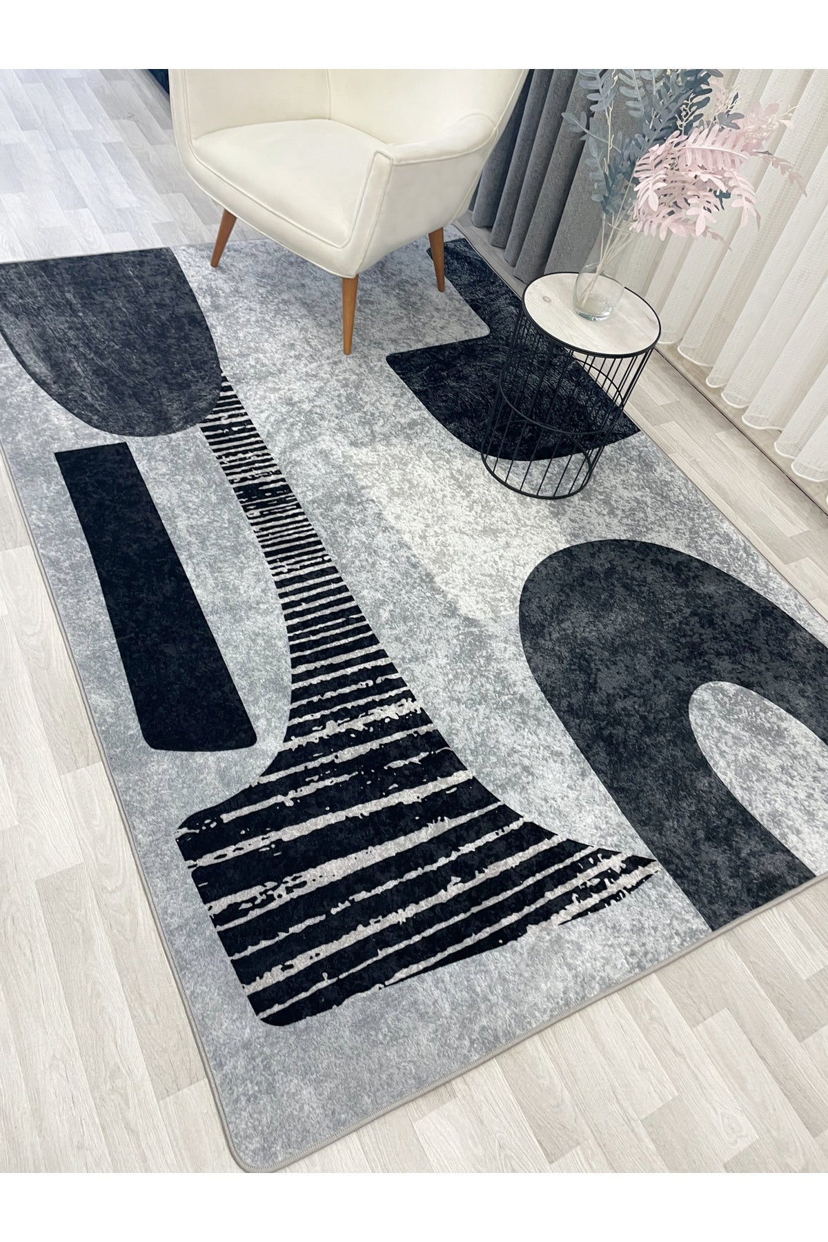 Gri Renk Soyut Görünümlü Modern Halı
