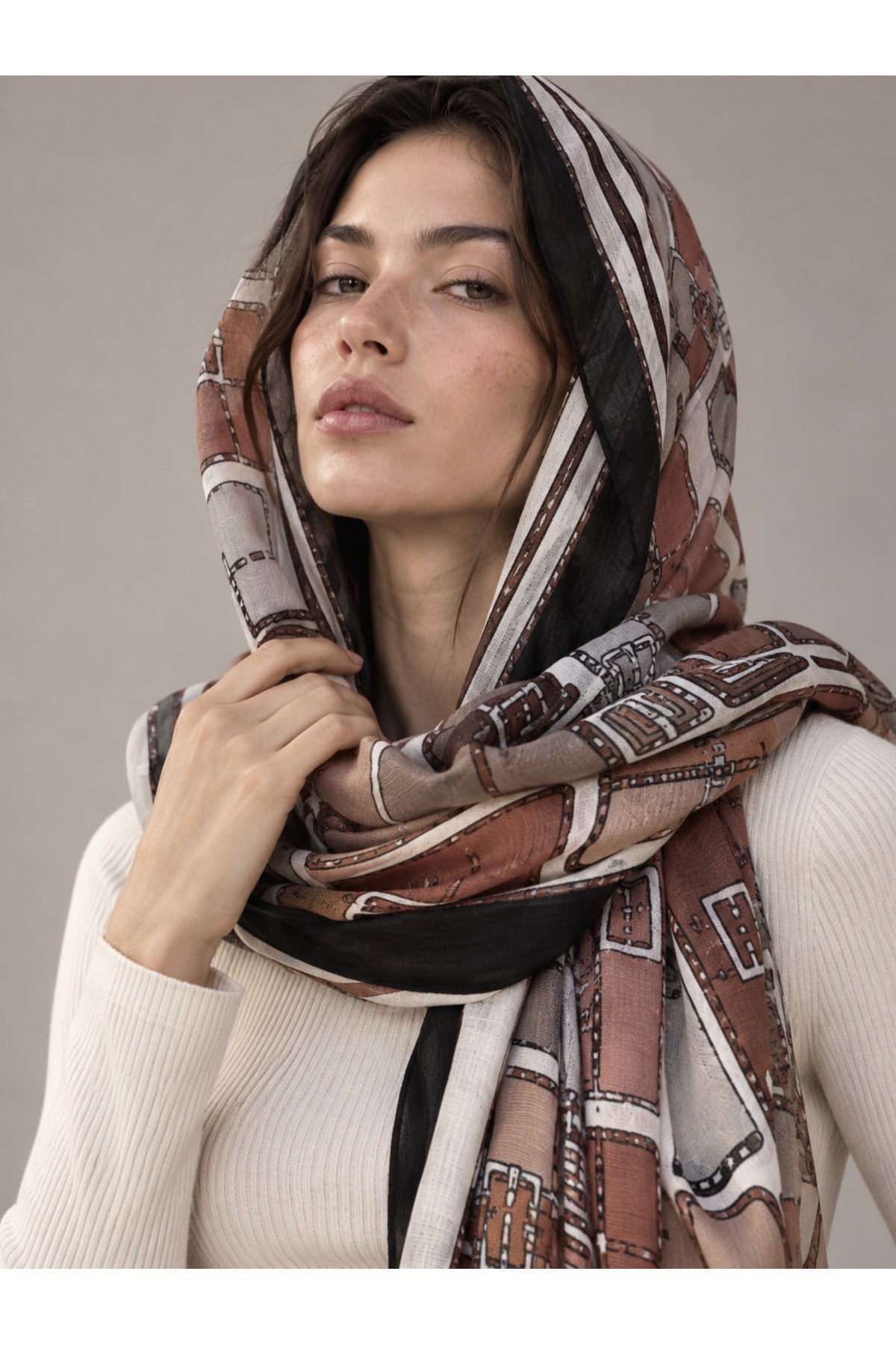Optik Çizgili Geometrik Siyah 80x180 ŞAL SAL3007