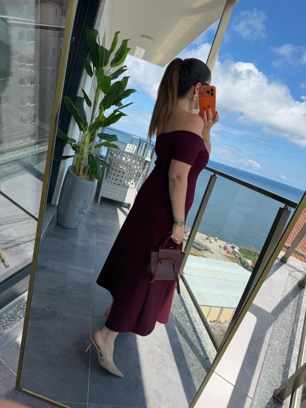 Kadın Madonna Yaka Midi Boy Modal Elbise