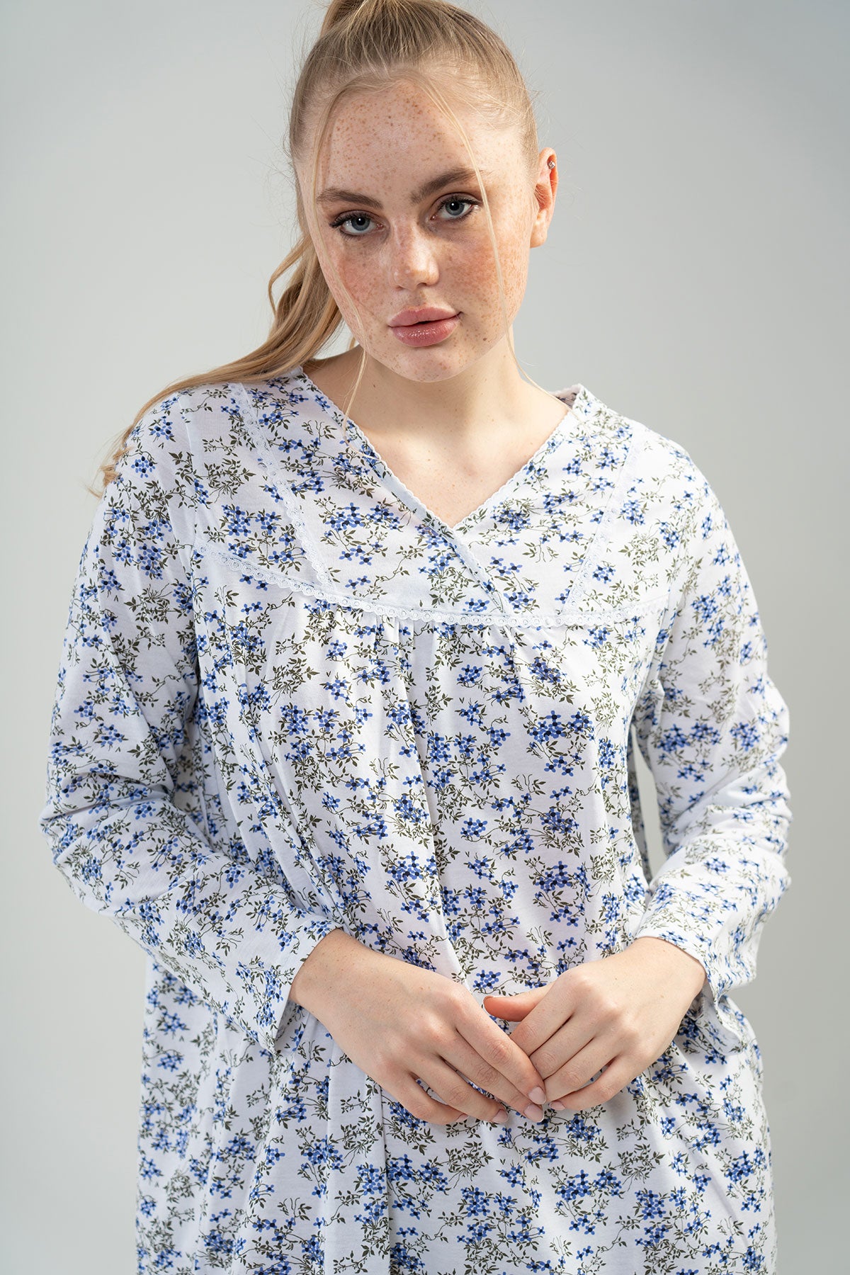 Woman Grandma Peony Nightgown