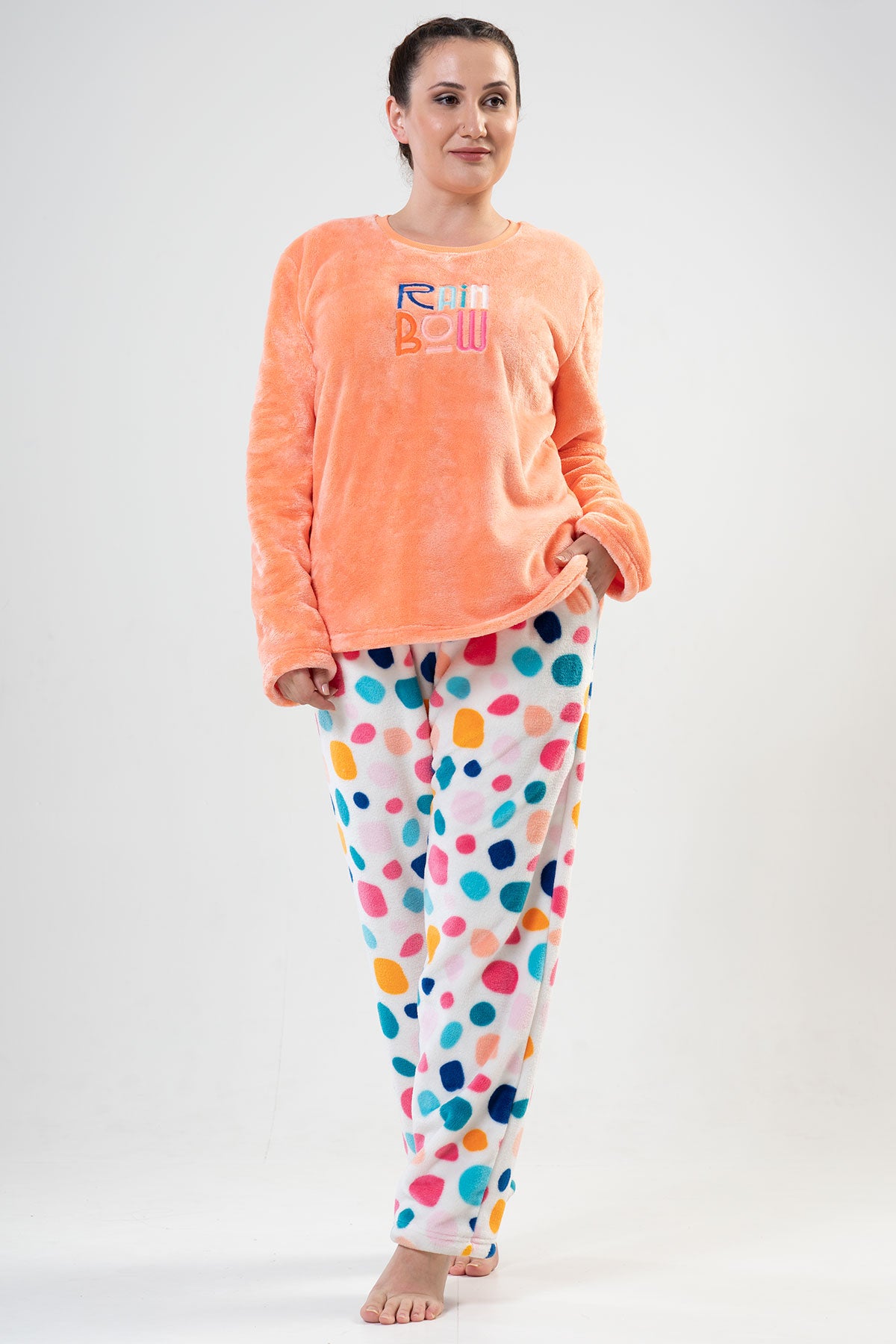 BAYAN SOFT XXL O YAKA UZUN KOL ETEGI OVAL CEPLI PIJAMA TAKIM