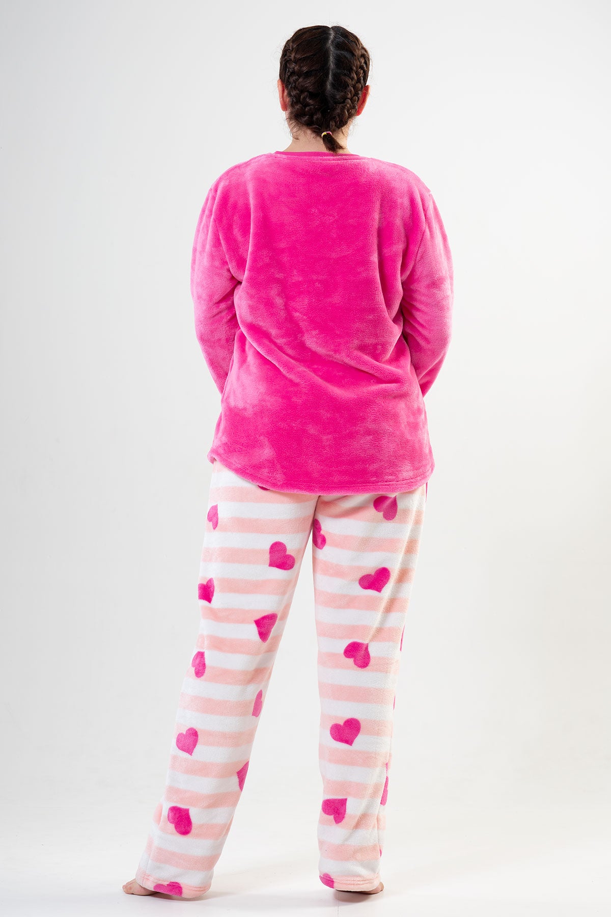 BAYAN SOFT XXL O YAKA UZUN KOL ETEGI OVAL CEPLI PIJAMA TAKIM