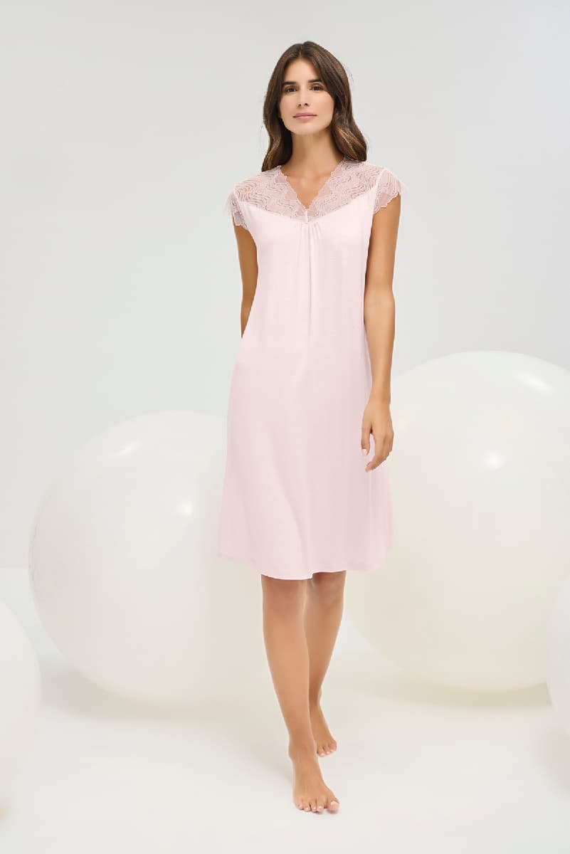 16534 Kadın Uzun V Yaka Gecelik