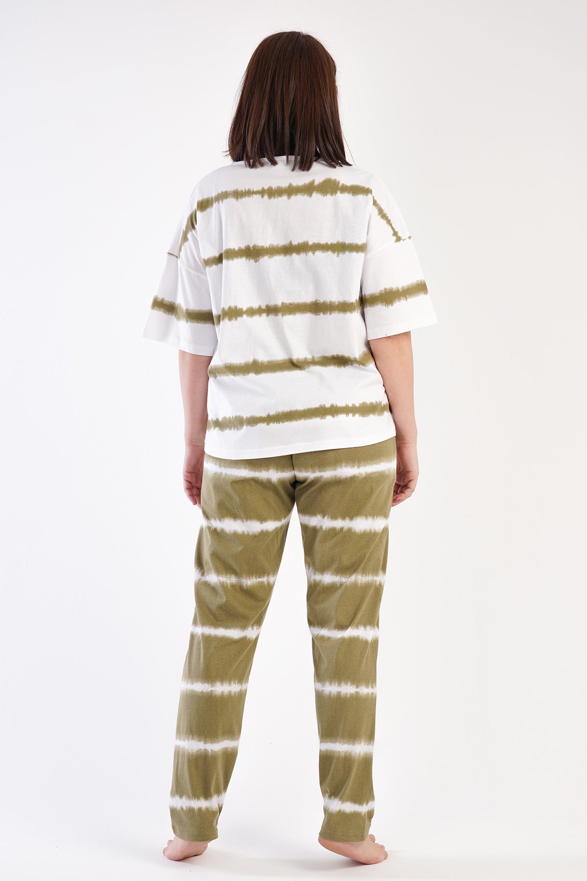 KADIN P.SUPREM XXL V YAKA DUSUK OMUZLU KISA KOL PIJAMA TAKIM