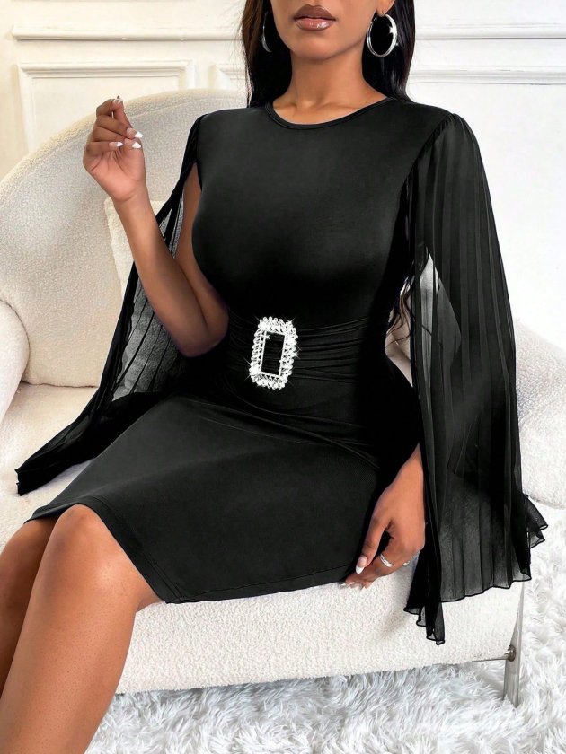 Women's Short Cape Sleeve Round Neck Buckled Short Imported Crepe Dress