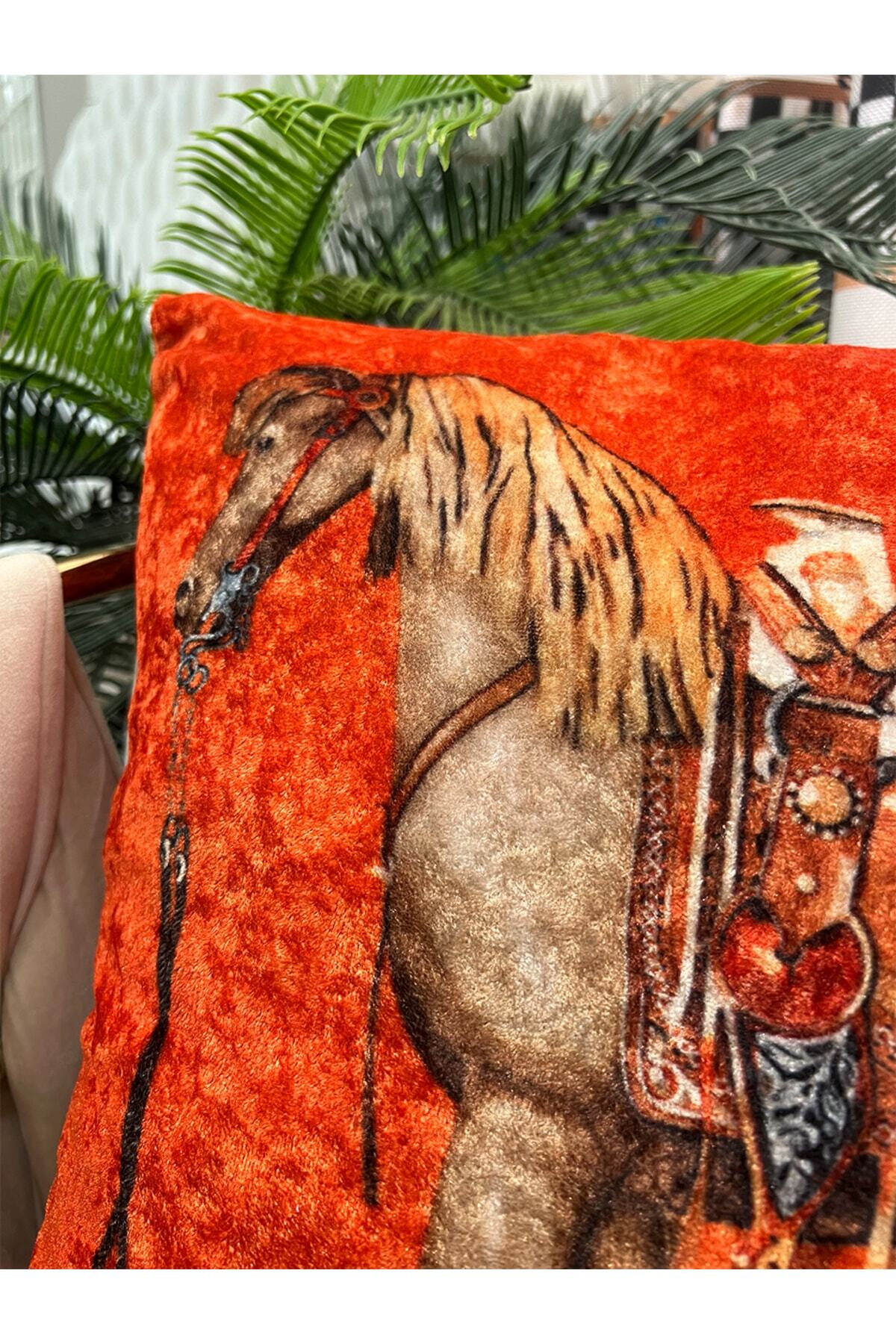 %100 Kadife At Desenli Kırlent Yastık Kılıfı (TURUNCU) 45x45