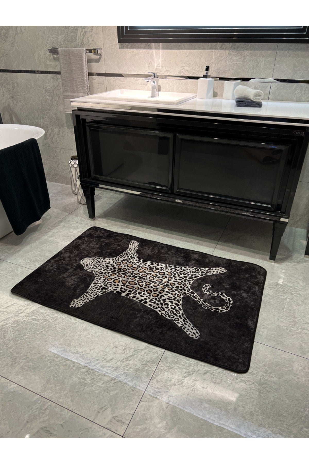 Leopar Desen Yıkanabilir 60x100 Tekli Banyo Paspası - Mor