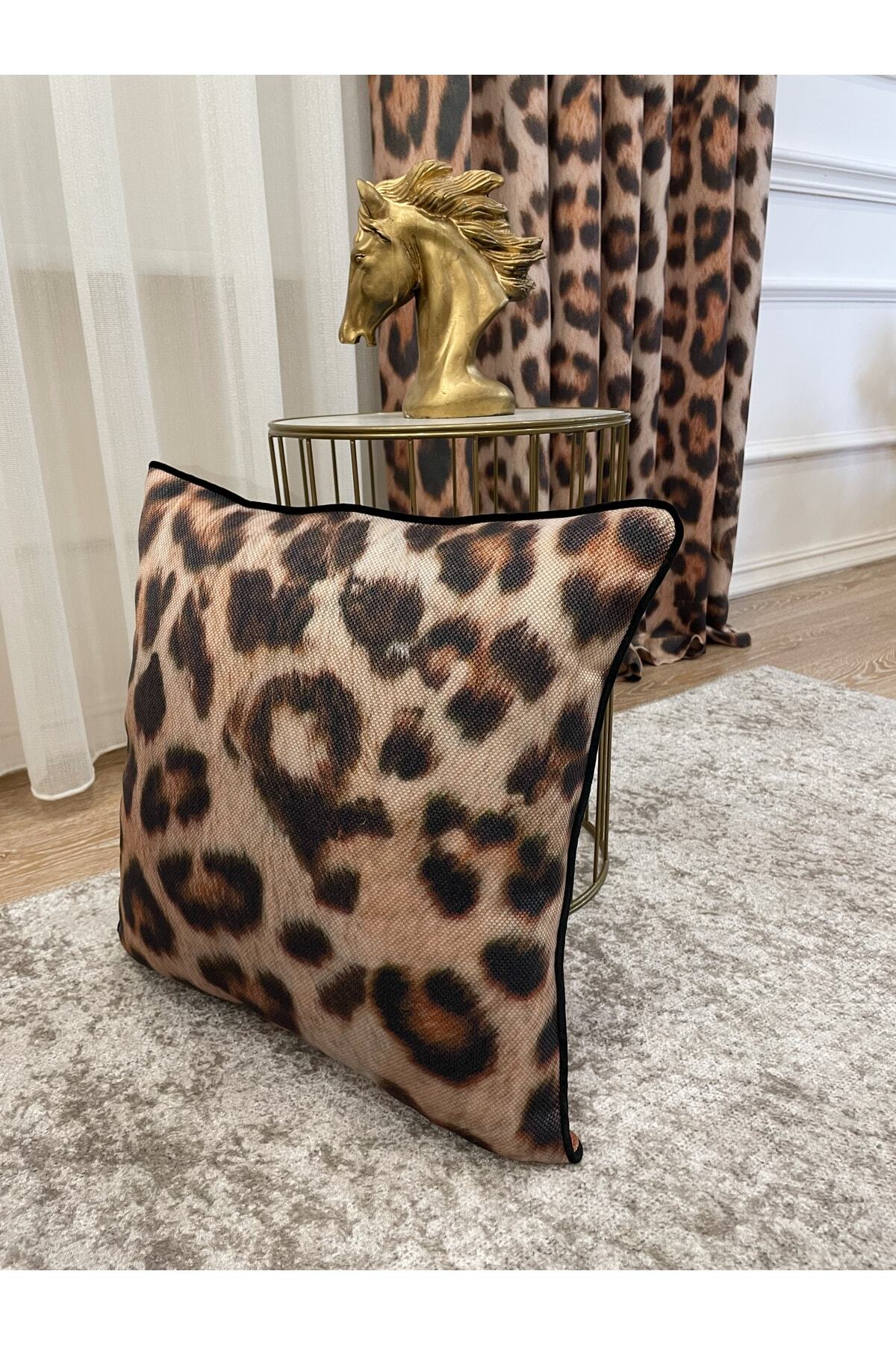 Leopar Desenli Keten Görünümlü Biyeli Kırlent Kılıfı 45x45