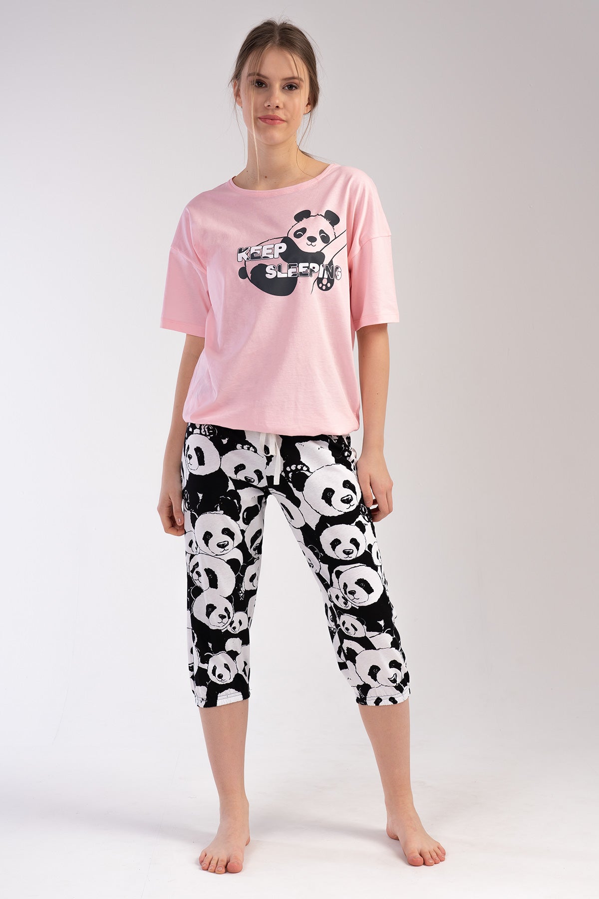 Woman Keep Sleeping Capri Set