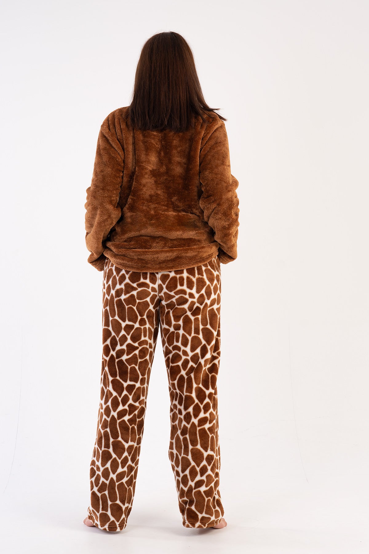 KADIN SOFT XXL O YAKA UZUN KOL ETEGI OVAL CEPLI PIJAMA TAKIM