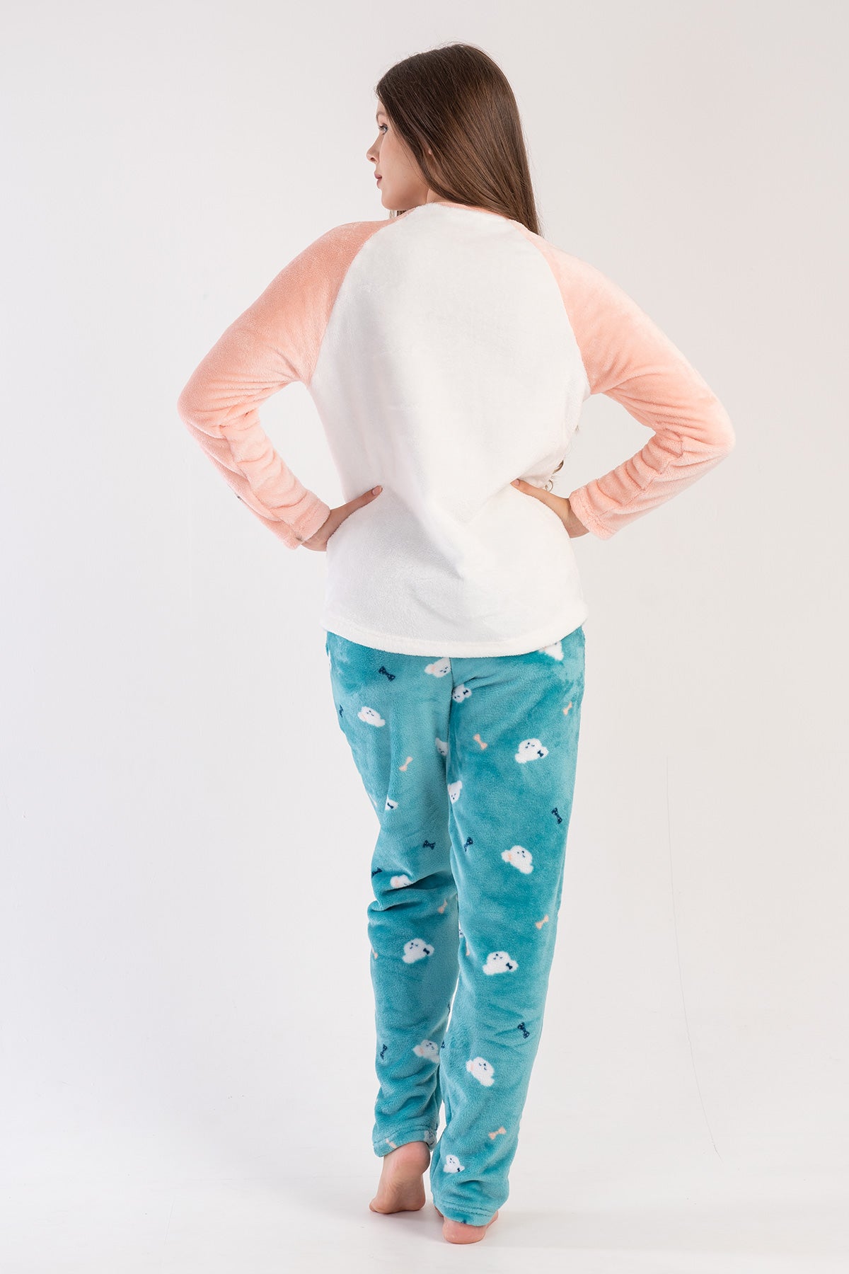 KADIN SOFT O YAKA REGLAN UZUN KOL ETEGI OVAL CEPLI PIJAMA TAKIM