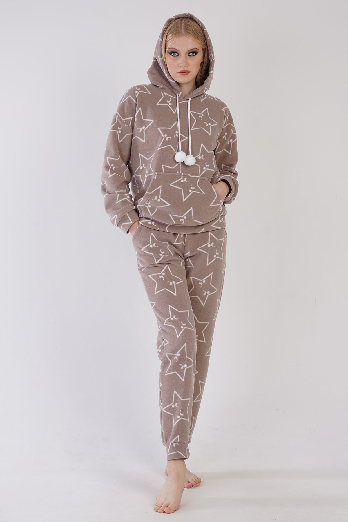KADIN POLAR KAPSONLU DUSUK OMUZLU KANGURU CEPLI MANSETLI CEPLI PIJAMA TAKIM