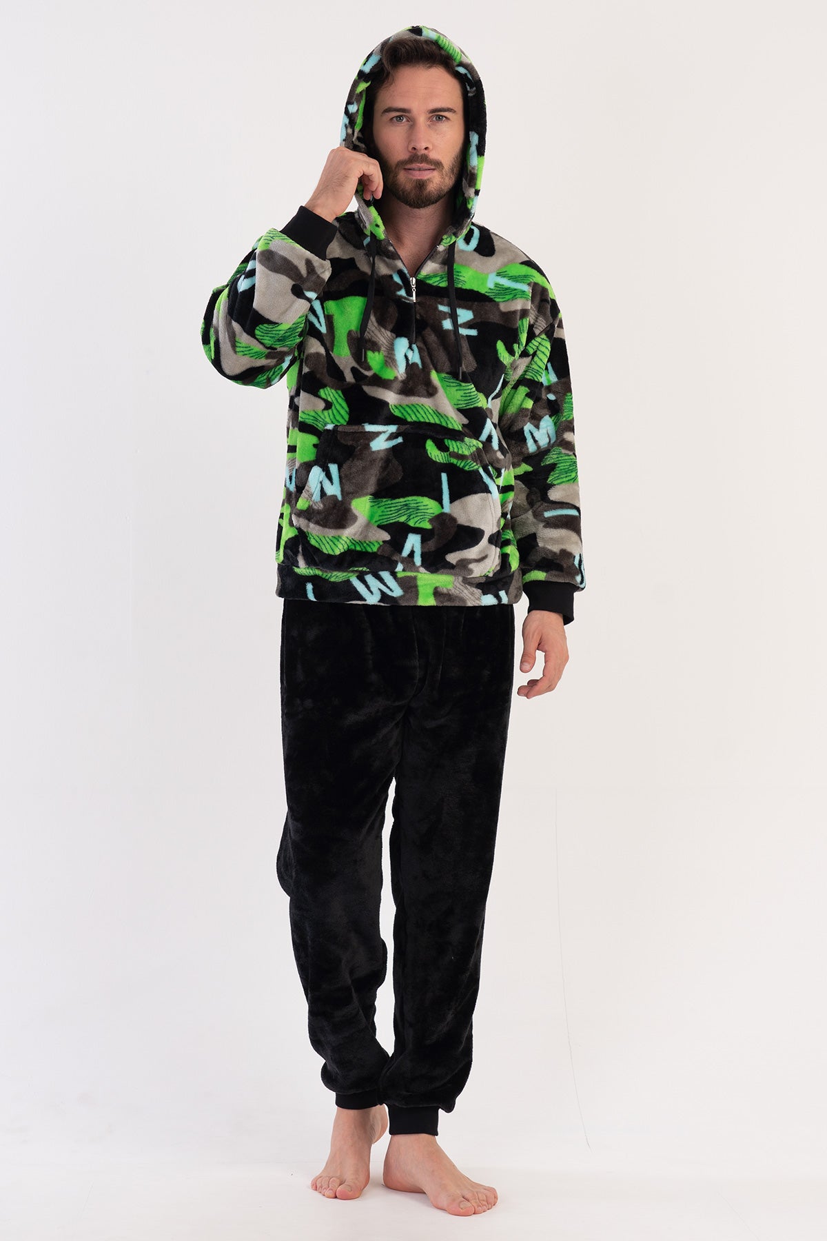 ERKEK SOFT KAPSONLU DUSUK OMUZLU YARIM FERMUARLI UZUN KOL KANGURU CEPLI MANSETLI PIJAMA TAKIM