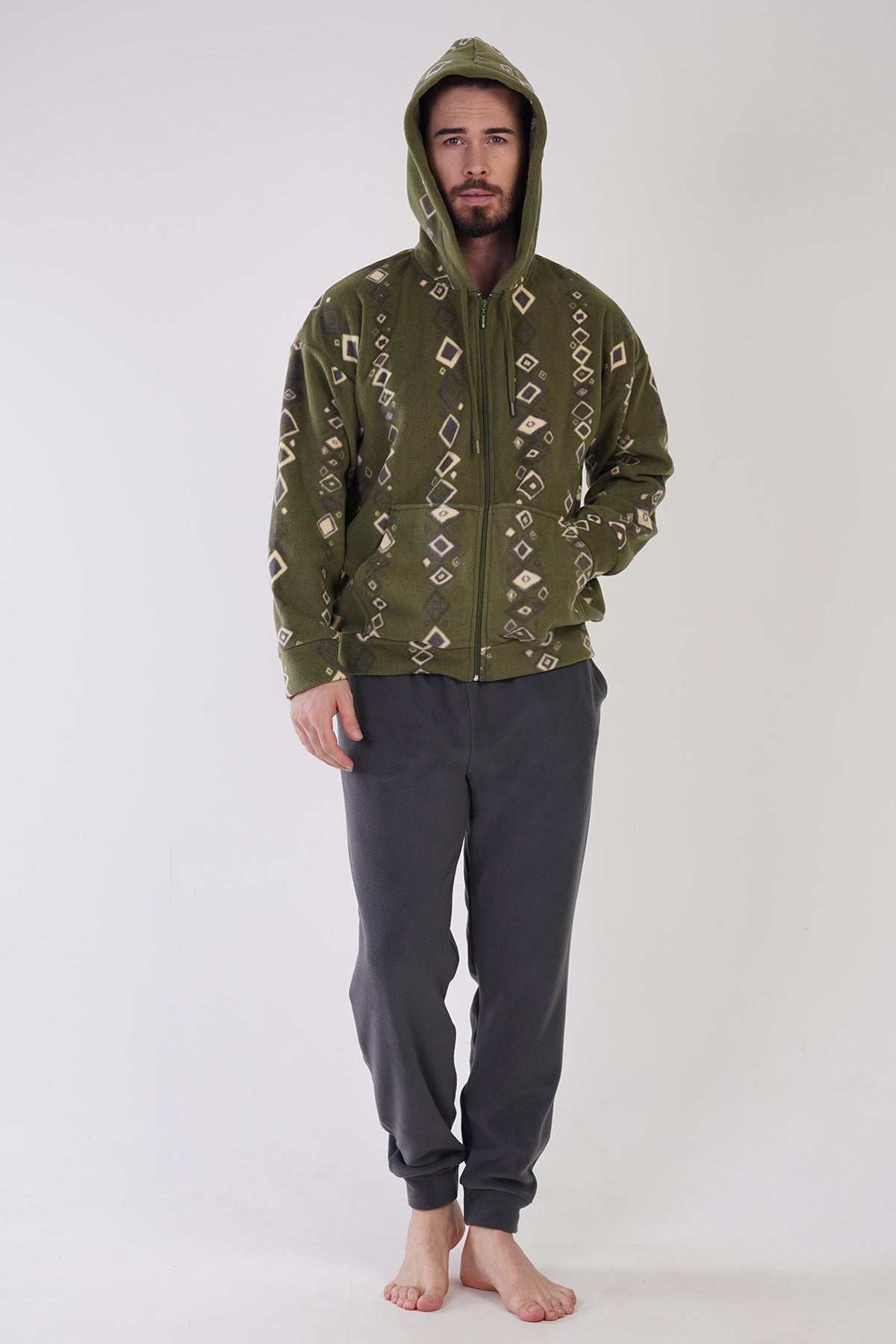 CEPLI ERKEK POLAR KAPSONLU DUSUK OMUZLU FERMUARLI UZUN KOL MANSETLI PIJAMA TAKIM