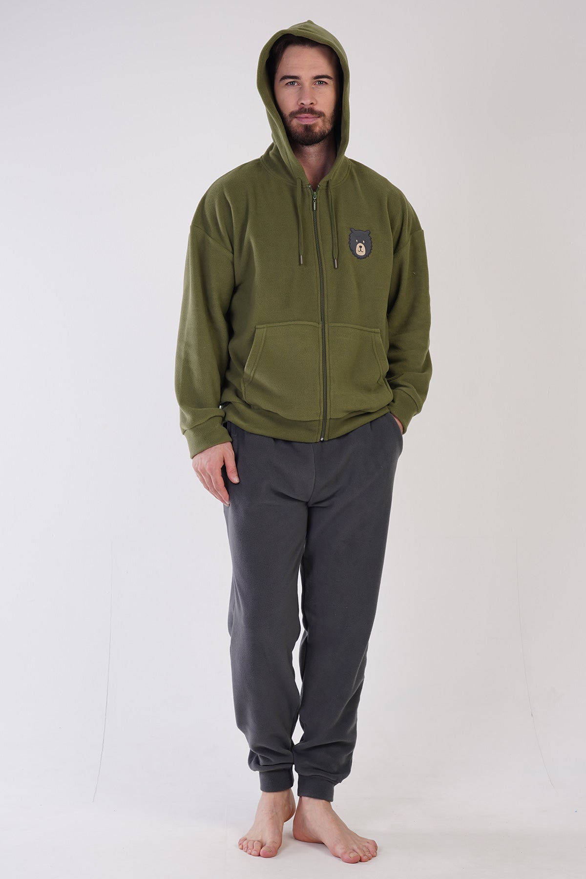 CEPLI ERKEK POLAR KAPSONLU DUSUK OMUZLU FERMUARLI UZUN KOL MANSETLI CEPLI PIJAMA TAKIM