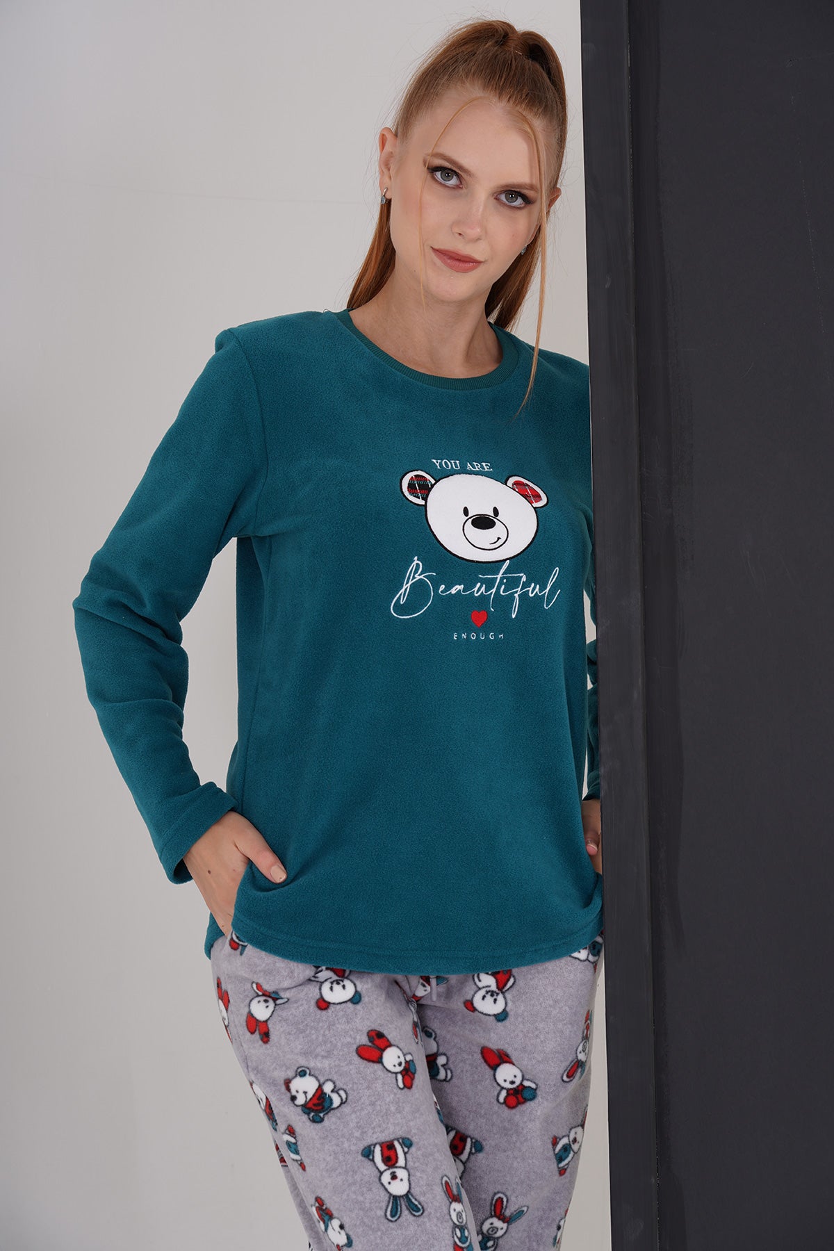 Woman Aila Fleece Long Sleeve Pyjama Set