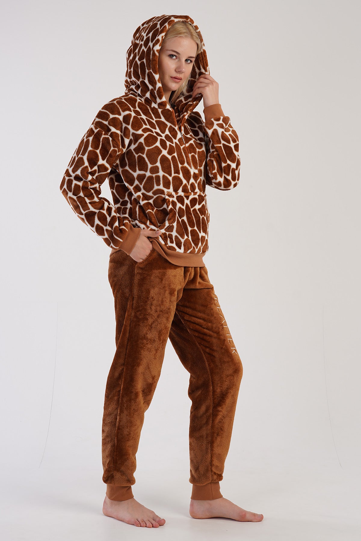 Woman Soft Brown Pyjama Set