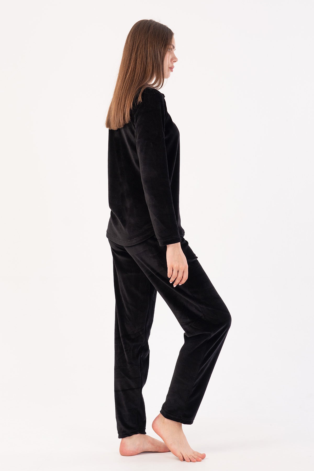 Woman Black Velvet Pyjama Set