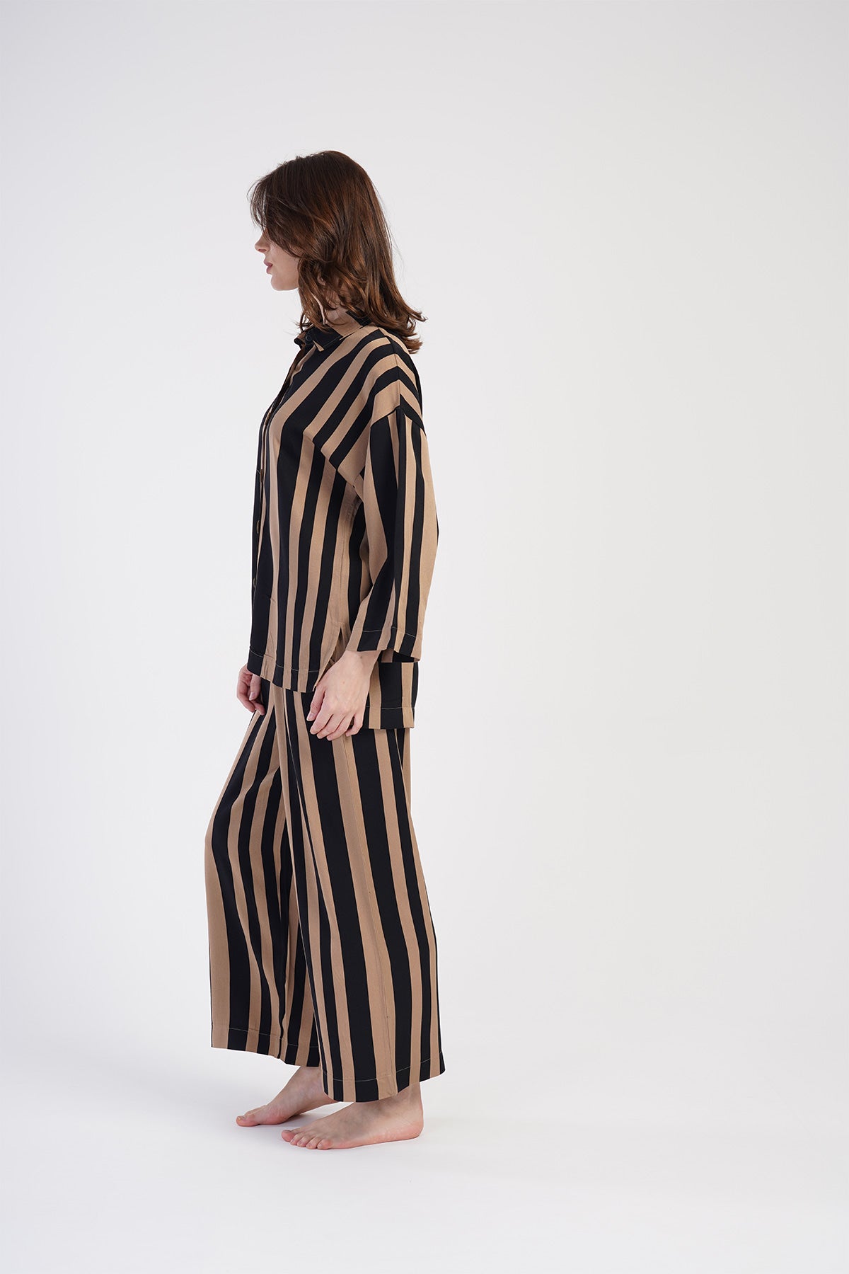 Woman Belmando Shirt Collar Line Pyjama Set