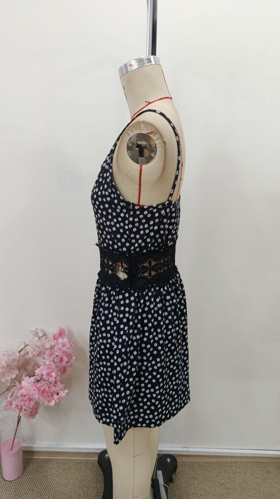 Kadın Ip Askılı V Yakalı Beli Dantel Detaylı Kısa Süprem Tulum, 31178