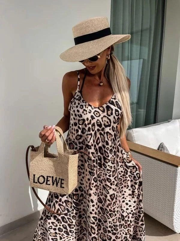 Kadın Askılı Yuvarlak Yakalı Geniş Kesim Leopar Desenli Uzun Süprem Elbise , 32376