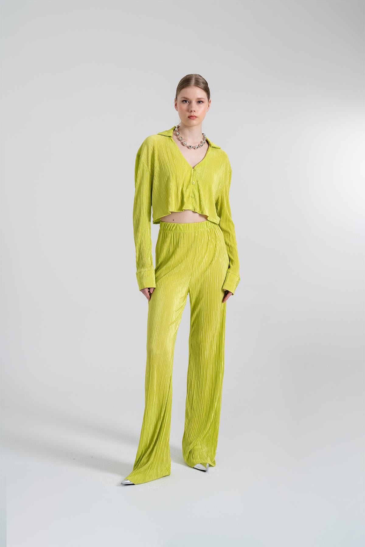 Crop Model Düğme Kapamalı Comfy Crop Gömlek Yeşil