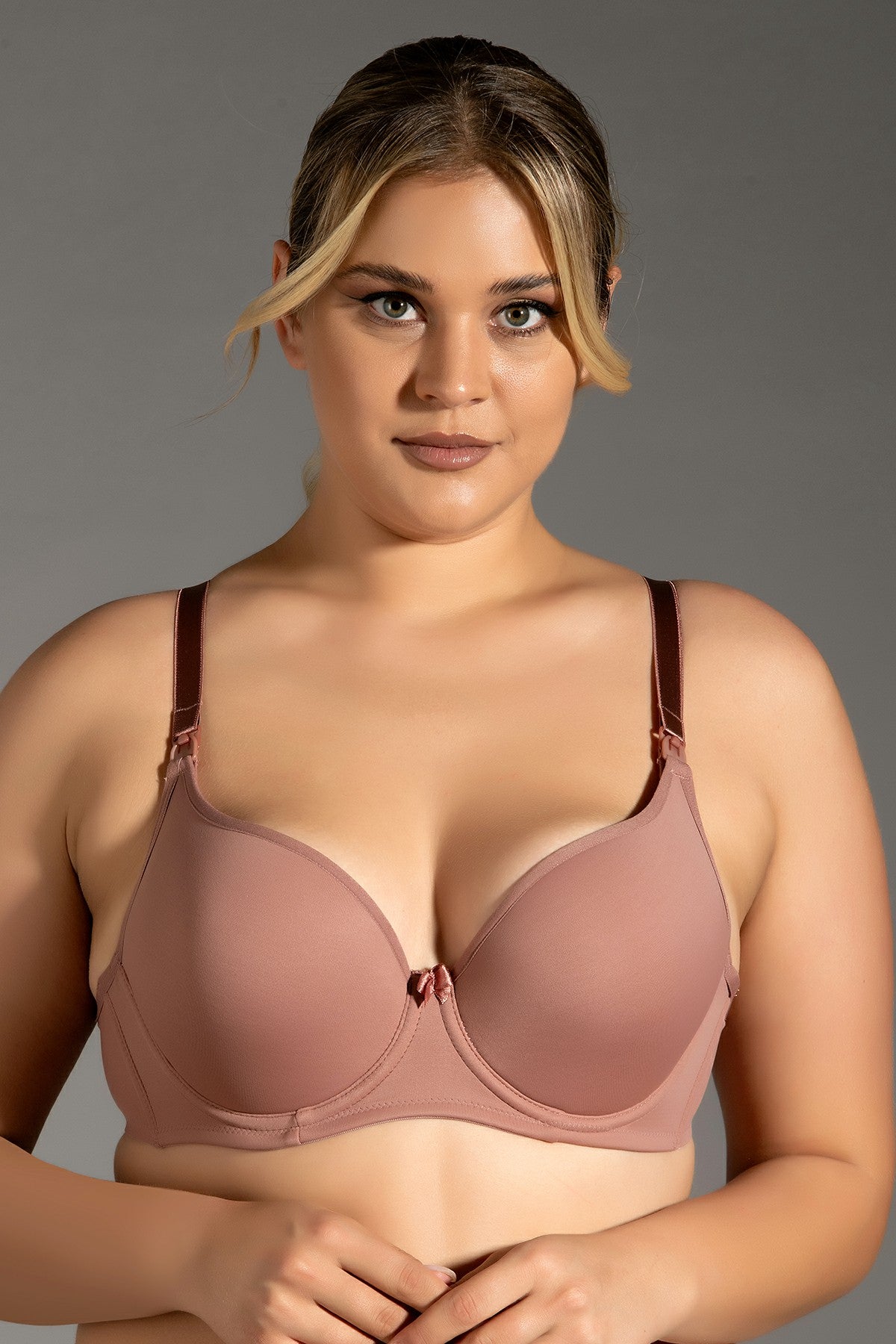 Kadın Desteksiz C Cup Sütyen